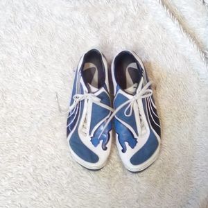 PUMA LADIES SIZE 6.5 GOLF SHOES